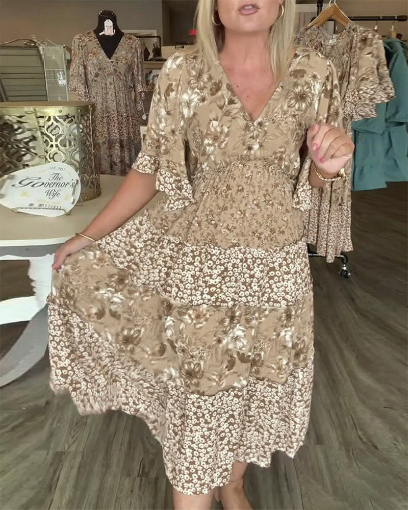 Quinta | Dress With V Neck Lotus Sleeves Floral Print
