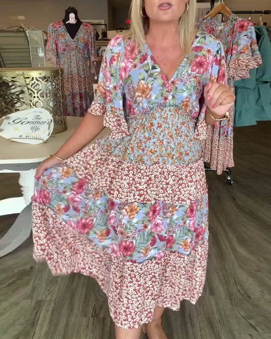 Quinta | Dress With V Neck Lotus Sleeves Floral Print